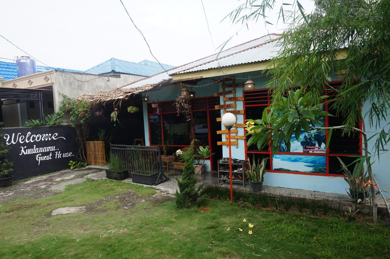 Kuala Namu Guest House Medan Exteriör bild